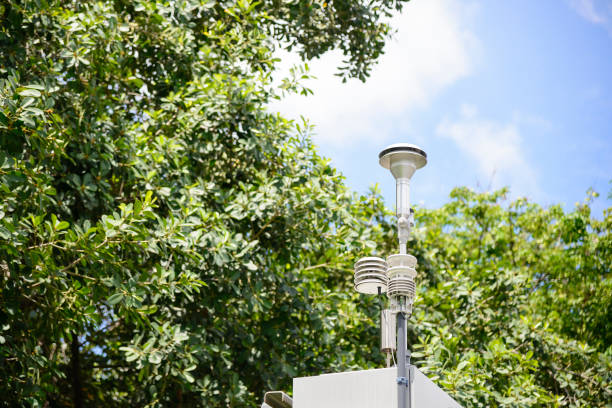 the pollution detector station - anemometer meteorology measuring wind imagens e fotografias de stock