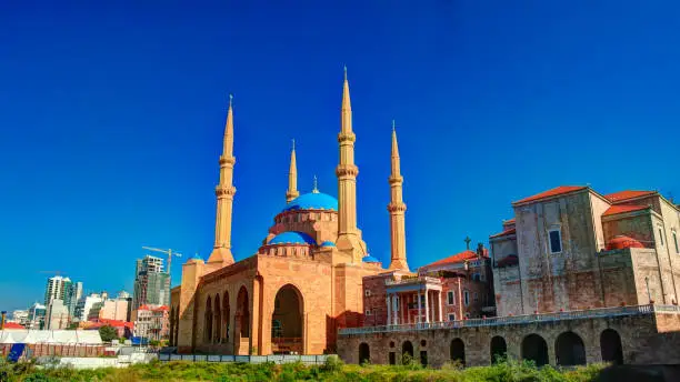 Exterior view to Mohammad Al-Amin Mosque in Beirut, LebanonExterior view to Mohammad Al-Amin Mosque in Beirut, Lebanon