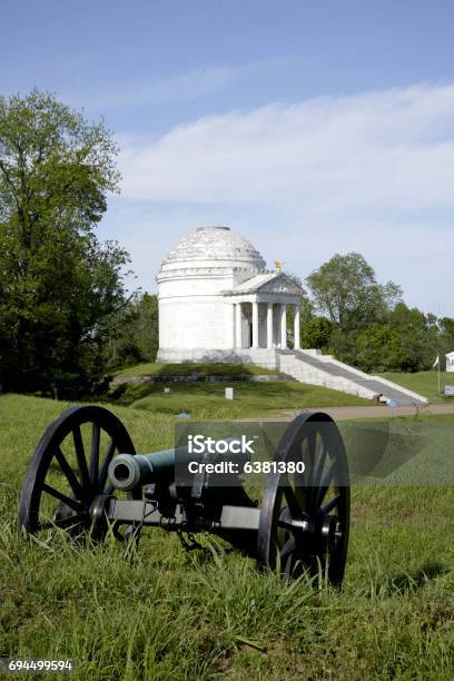 Illinois Monument Vicksburg National Military Park Stock Photo - Download Image Now - Vicksburg, Vicksburg National Military Park, Battle