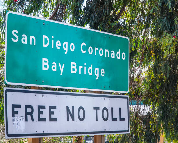 мост залива сан-диего коронадо - без потерь - san diego - california - april 21, 2017 - coronado bay bridge стоковые фото и изображения