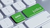 justiz-konzept.jpg?b=1&s=170x170&k=20&c=xca48dW6spyp2rsHsaS05_0KsYmukL_bwFvkOZrH91o=