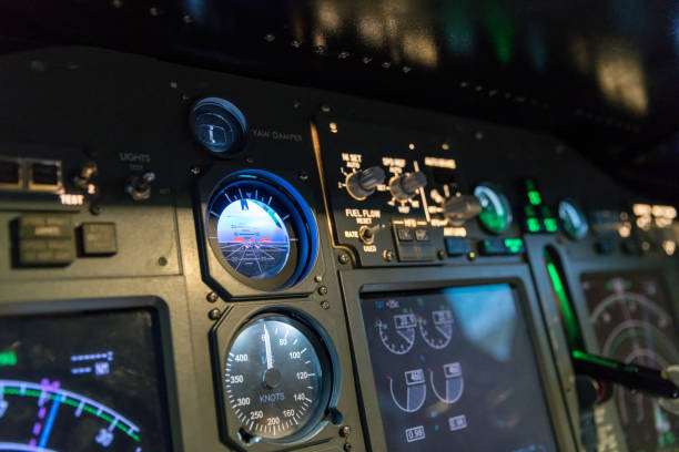 kokpit samolotu - airplane altitude dial speedometer equipment zdjęcia i obrazy z banku zdjęć