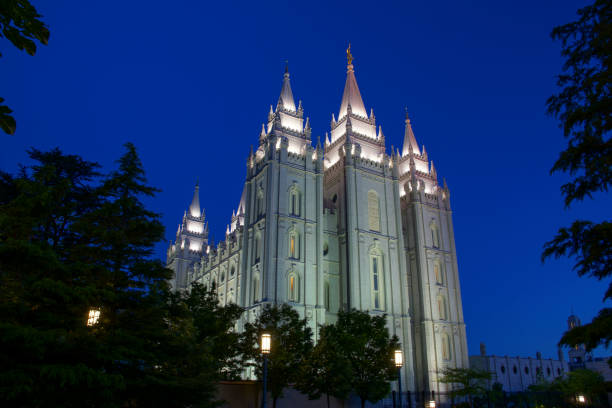 istock Mormon Temple in Downtown Salt Lake City 694838784