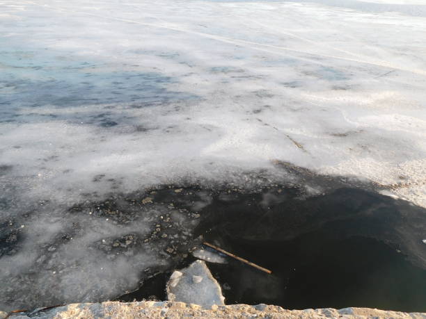 istock Melting ice on the Volga River 694909424