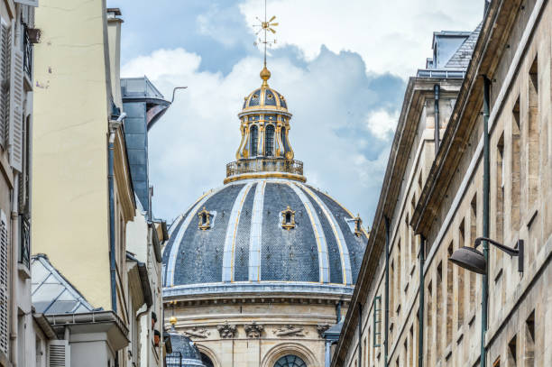 architektura paryża - art nouveau door paris france luxury zdjęcia i obrazy z banku zdjęć