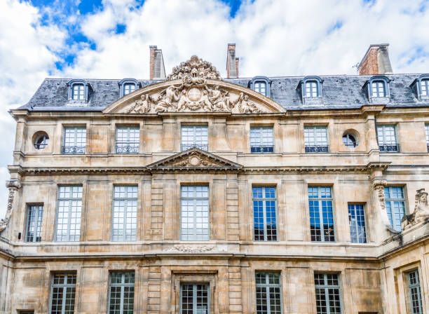 파리 건축양상 - art nouveau door paris france luxury 뉴스 사진 이미지