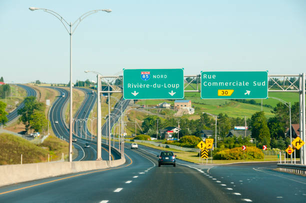 istock Highway Sign - Riviere-Du-Loup - Quebec 694963324