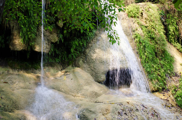 eravan cascade - erawan national park beauty in nature waterfall photos et images de collection