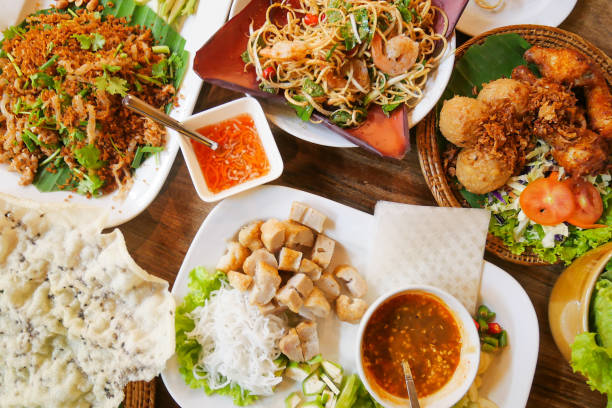 istock Five of Vietnamese dishes 695059156