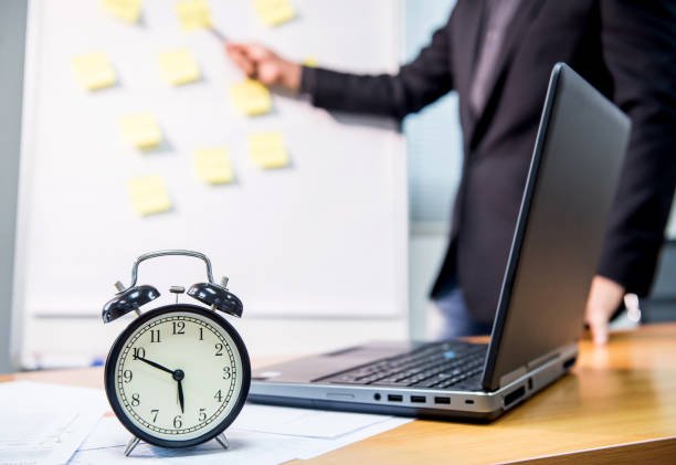 istock business deadline, time to finish work, goal and success 695068106