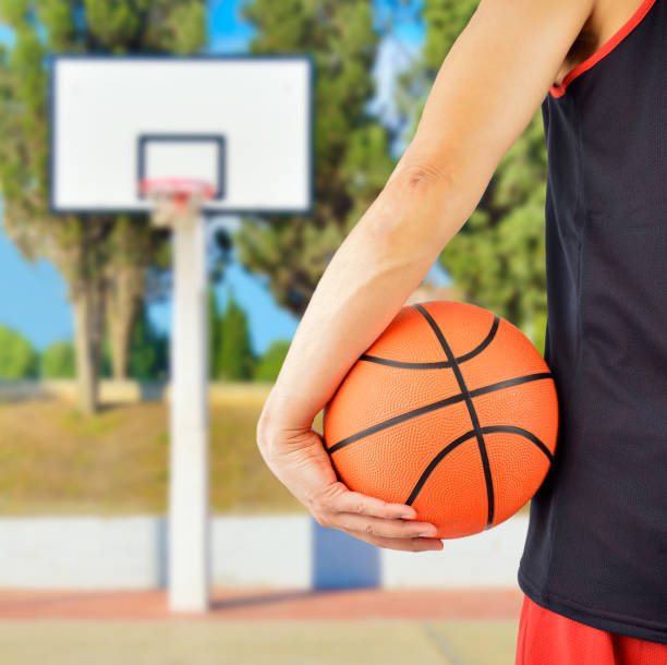 istock rearview of a basketball player 695124246