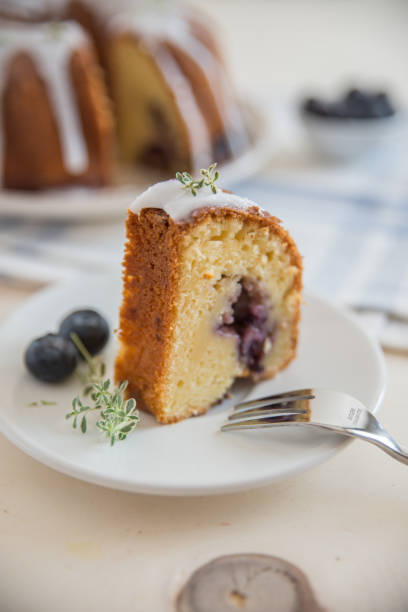 istock Lemons blueberry Gugelhupf 695131442