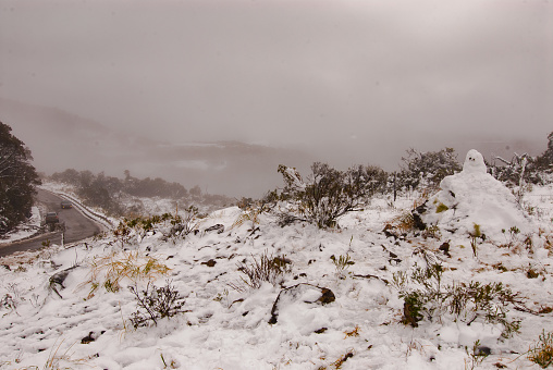 In times where the phenomenon of snow occurs the roads are covered by ice and the degree of difficulty to move through is immense. As this phenomenon in Brazil occurs very often, drivers should take the utmost care and be very careful, but pay a lot of attention when traveling and driving their vehicle.