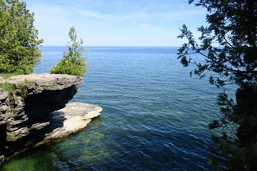 A spontaneous drive to Door County was filled with perfect weather for hiking the trails at Whitefish Dunes and Cave Point State Parks!