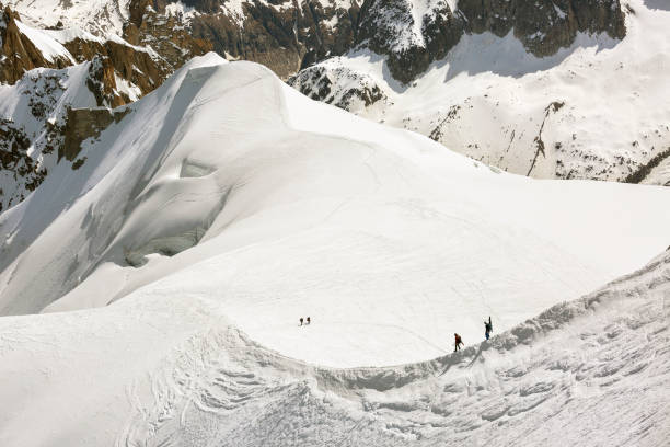 istock Skiers in the snow 695194934