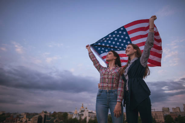 istock American teens with flag travel 695211916