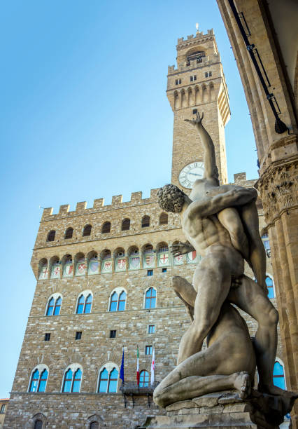 istock Statue in front of the Palazzo Vecchio 695307918