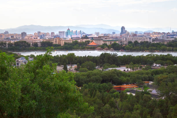 vista da cidade de pequim, no centro da cidade de cima - dongcheng district - fotografias e filmes do acervo