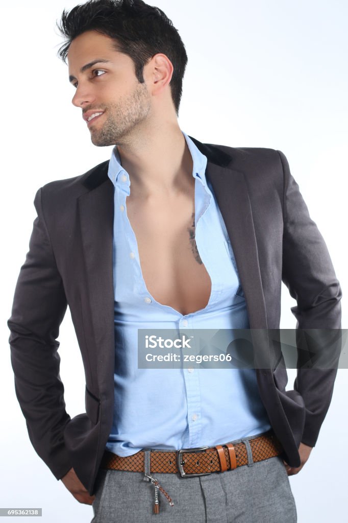 Schönes Modell trägt einen Anzug - Lizenzfrei Gutaussehend Stock-Foto