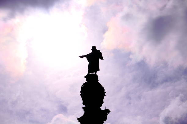 istock Statue of Columbus in Barcelona 695457038
