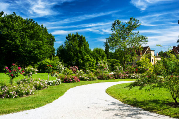 Elizabeth Park in Hartford Connecticut contains one of the most beautiful and oldest collection of roses in the country.