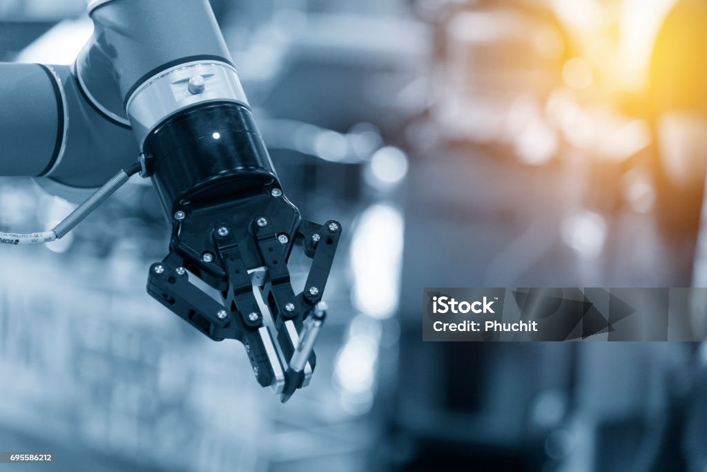 Automatische Roboter-arm - Lizenzfrei Industrieroboter-Arm Stock-Foto