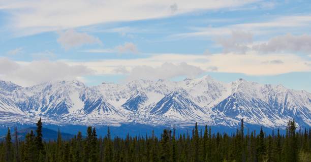 istock Haines Junction to Haines 695636324