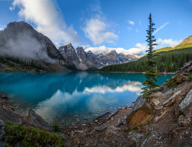 istock Moraine Lake at Sunrise 695664274