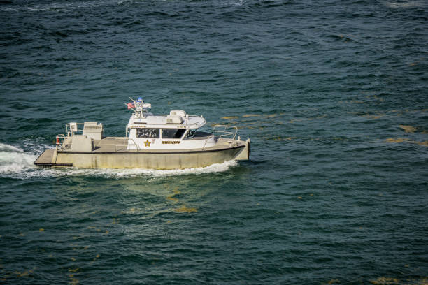 browardd county marine patrol - atlantic coast flash stock-fotos und bilder
