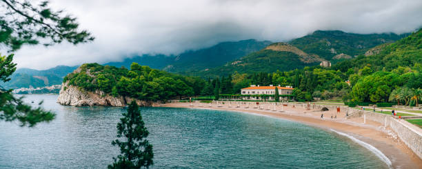 istock The park Milocer, Villa, beach Queen 695762950