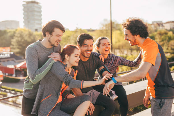istock Sports team using a sport app 695795818