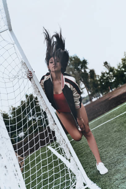 istock Sporty beauty. 695828654