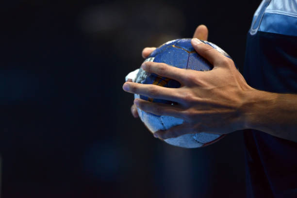 jogador de handebol - court handball - fotografias e filmes do acervo