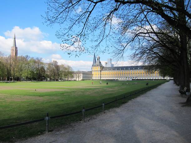 istock University of Bonn 695904244