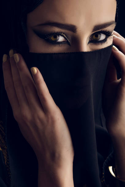 istock Beautiful woman 695987058