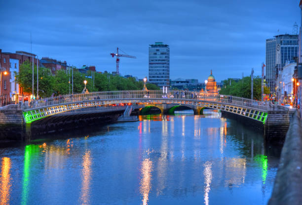 istock Ha Penny Bridge in Dublin, Ireland 695998048