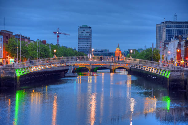 istock Ha Penny Bridge in Dublin, Ireland 695998156