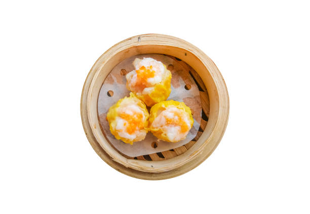 cesta de dimsum una comida china tradicional - shumai fotografías e imágenes de stock