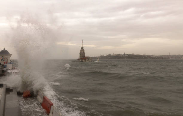 Stormy A stormy day in Istanbul maidens tower turkey photos stock pictures, royalty-free photos & images