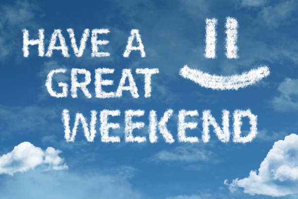passez un bon week-end - tgif photos photos et images de collection