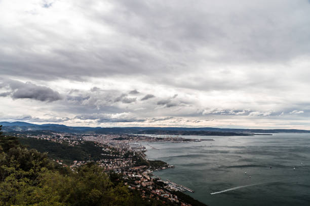istock windy day in the gulf of trieste 696496644