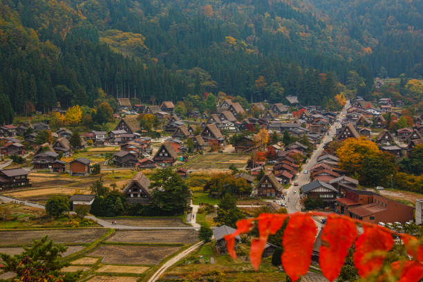 istock Koyo in Shirakawa-go - Japan 2015 696590148
