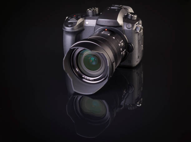 istock Dslr professional photocamera 696601794