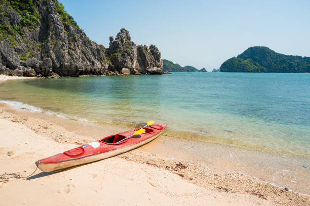 istock Kayak in Halong Bay 696613340
