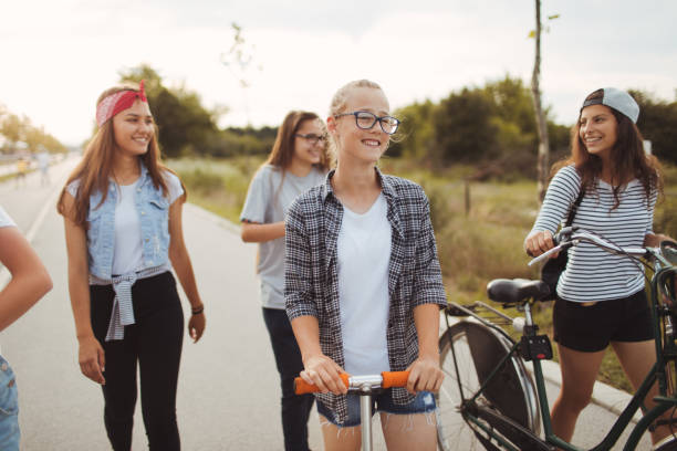 istock Teenage friendship 696614156