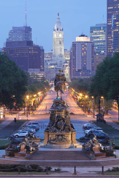 istock Benjamin Franklin Parkway - Philadelphia Skyline 696614826