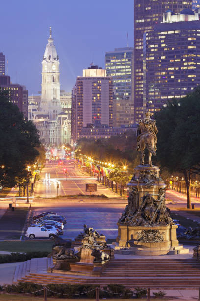 istock Benjamin Franklin Parkway - Philadelphia Skyline 696615576