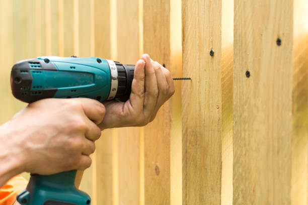 istock Close up view of cordless electric screwdriver 696670352