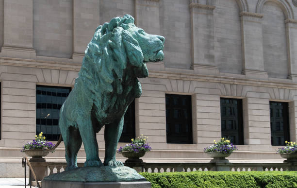 istock Blue lion monument in a downtown of Chicago 696756716