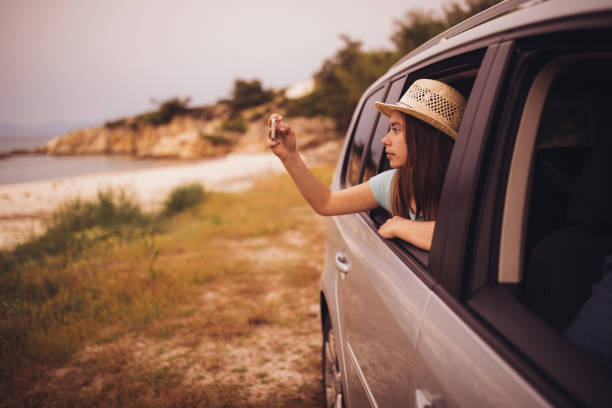 istock Girl on the traveling 696761732